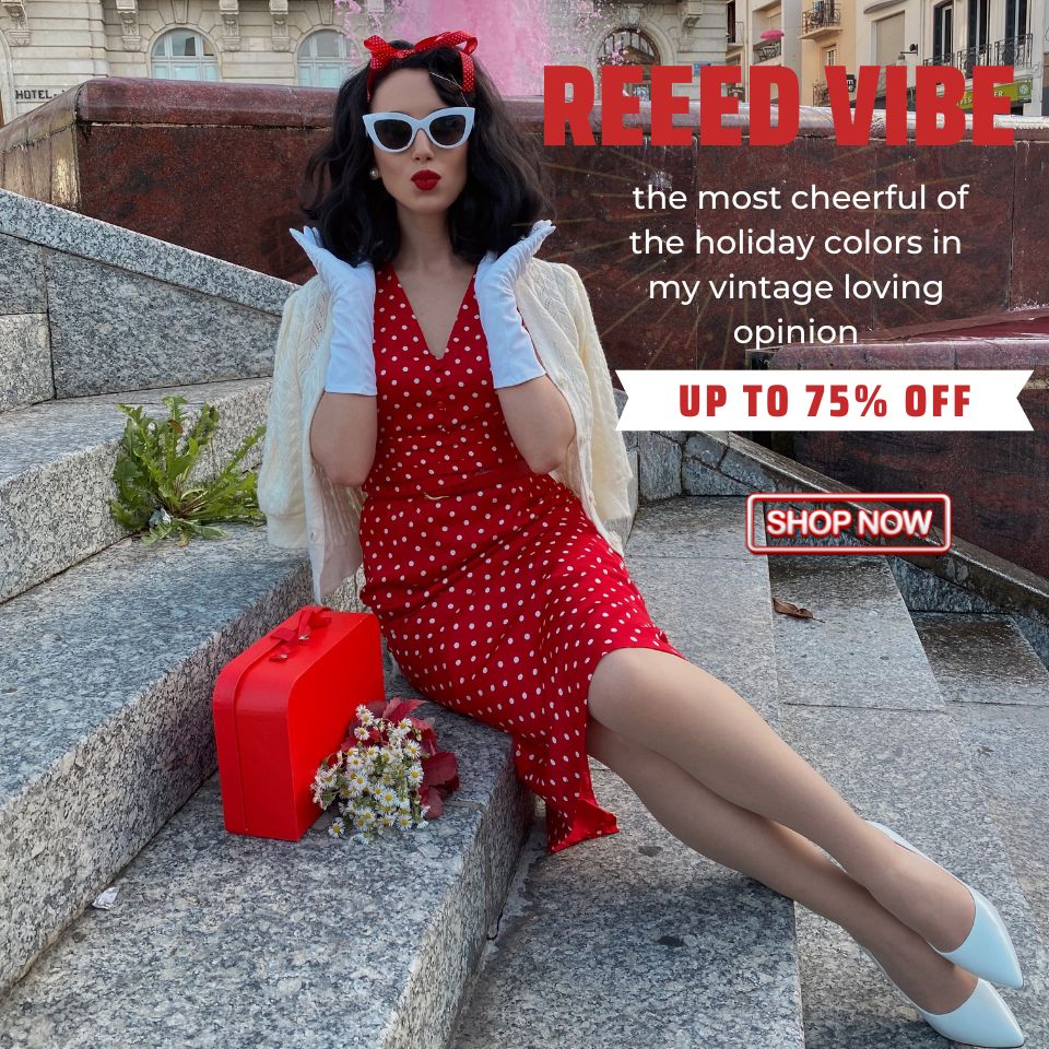 🎀 Red the most cheerful of the holiday colors in my vintage loving