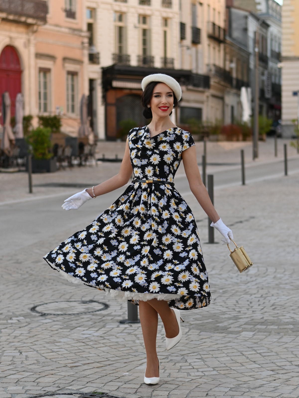 Black 1940s Cap Sleeve Daisy Dress - Black / S / 2